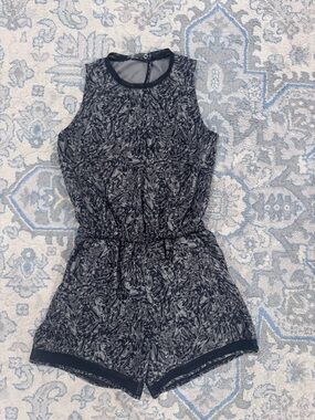 Zella Gray and Black Athletic Shorts with Elastic Waist